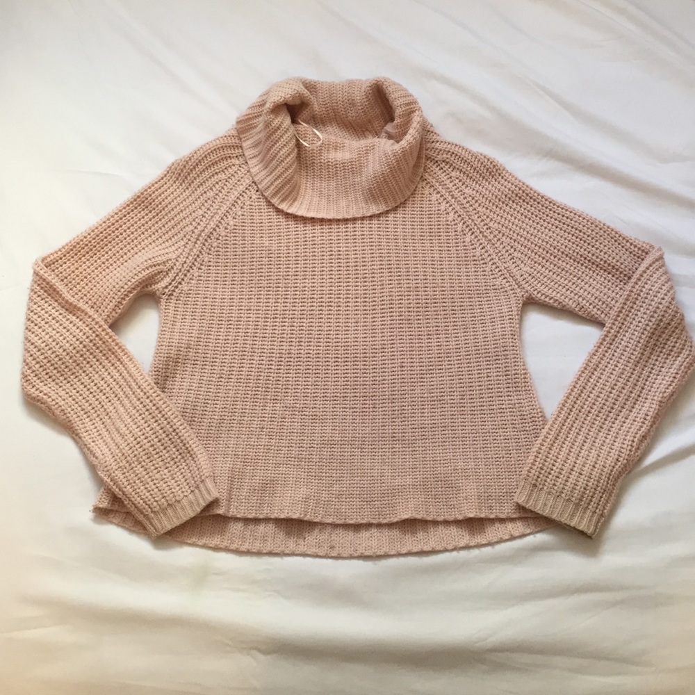Baby light pink turtleneck knit long sleeve sweate